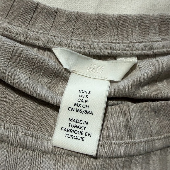 Oversized Beige Ribbed Women's Top - Picture 4 of 5